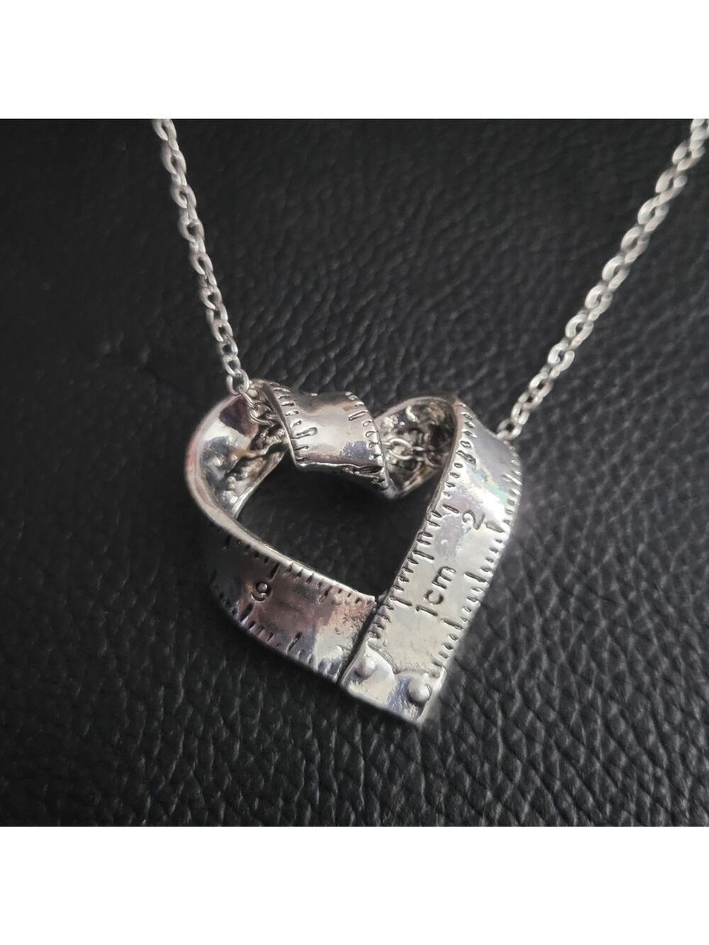Heart shaped measuring tape 3D ruler necklace